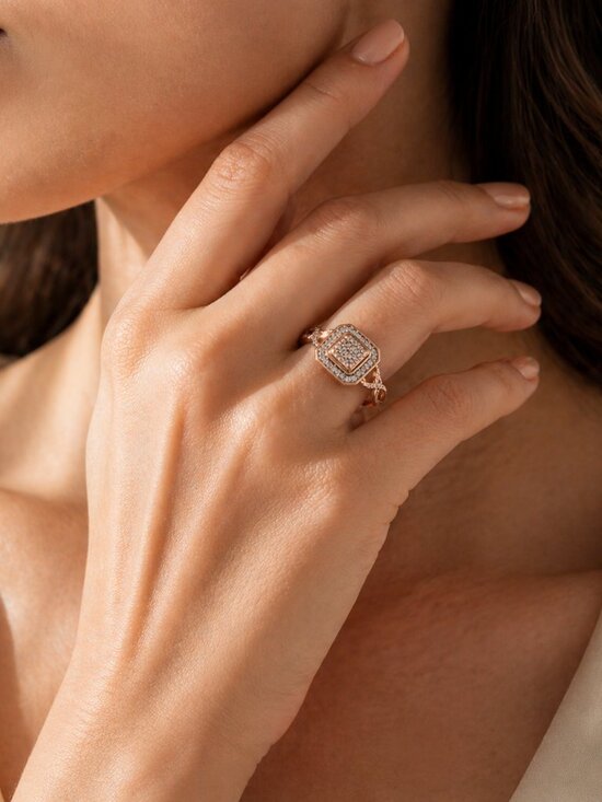 Antique Diamond Flower Ring 10k Rose Yellow Gold Size 7.25  10K Rose Gold Diamond Cluster Ring Size 7.25